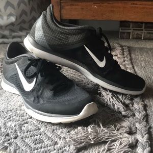 Nike training tennis shoes